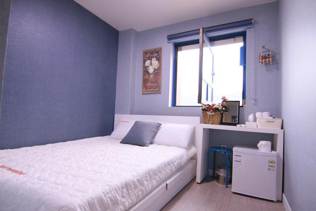 Hotel Road Myeongdong Seul Esterno foto