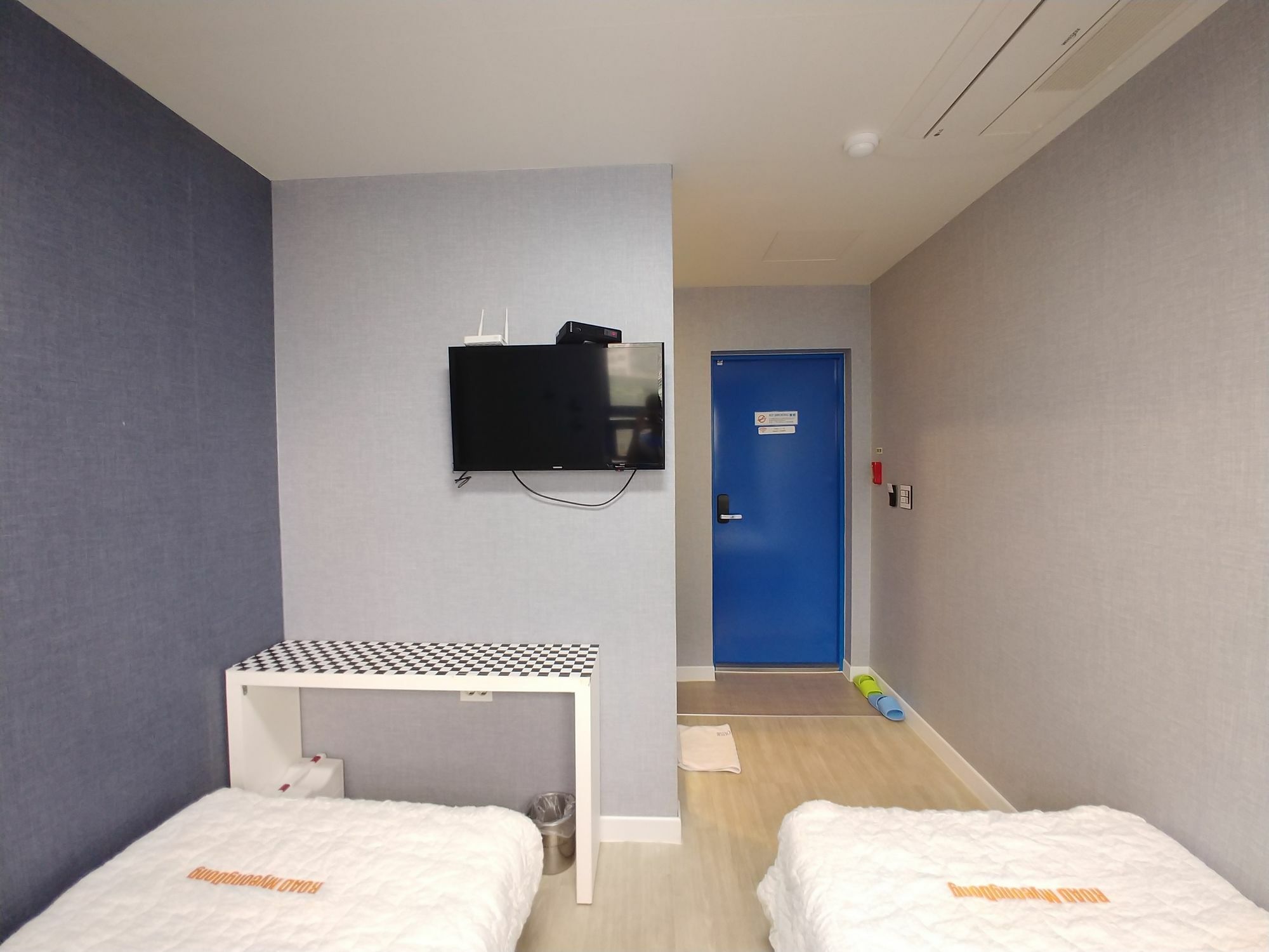 Hotel Road Myeongdong Seul Esterno foto